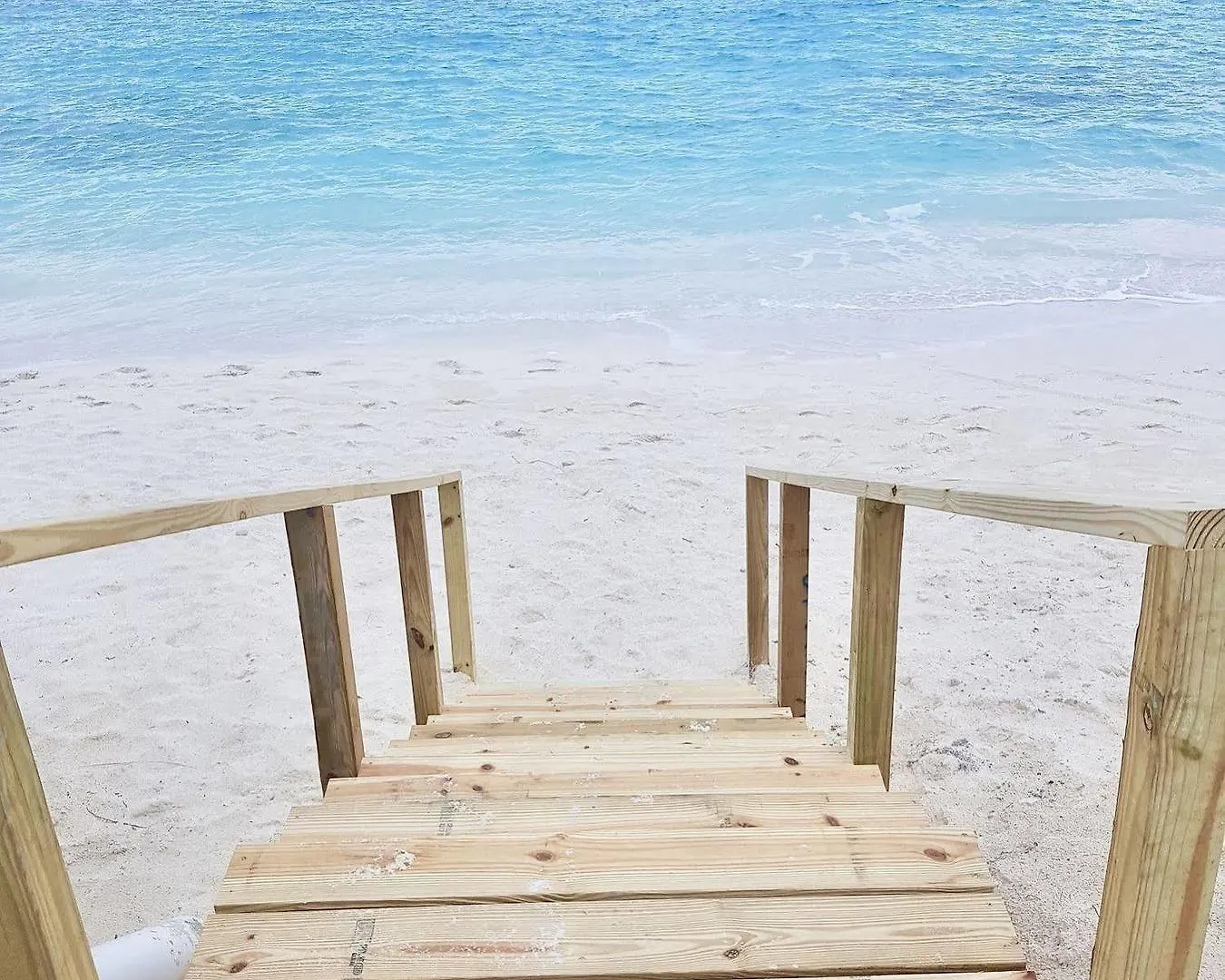*** Hotel Bungalows At Windsong On The Reef The Bight Settlements Turks And Caicos Islands