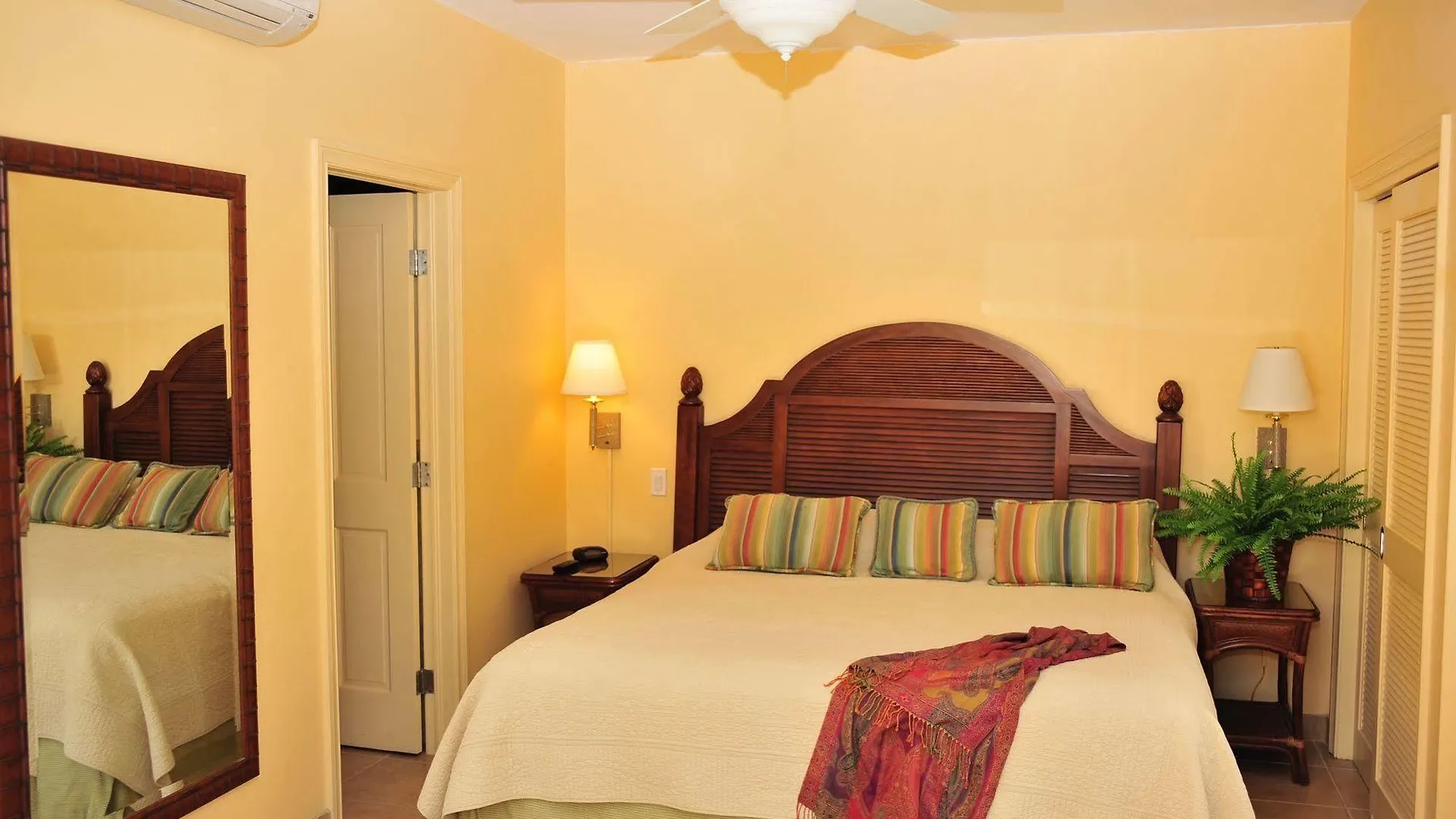 *** Hotel Bungalows At Windsong On The Reef The Bight Settlements Turcas e Caicos